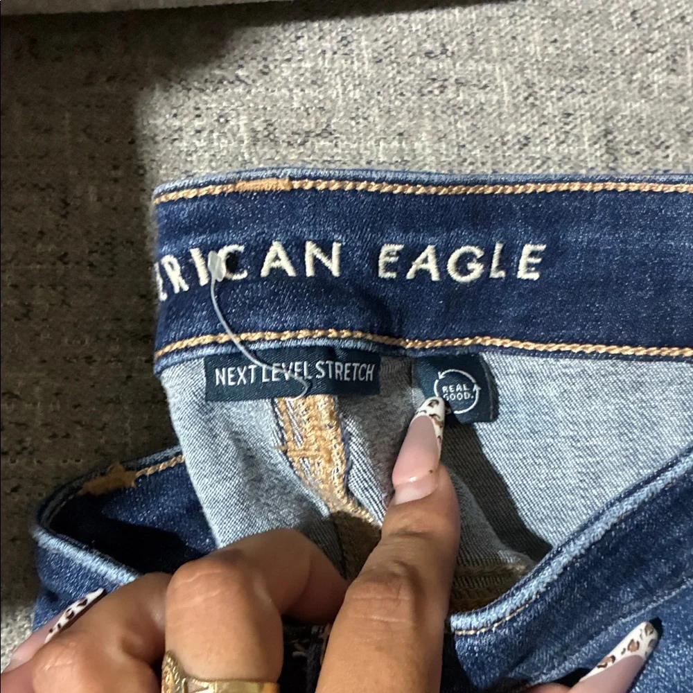 American Eagle Outfitters Dark Blue Distressed Skinny Jeans - Picture 4 of 4